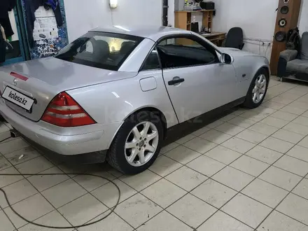 Mercedes-Benz SLK 230 1999 года за 6 000 000 тг. в Рудный – фото 6