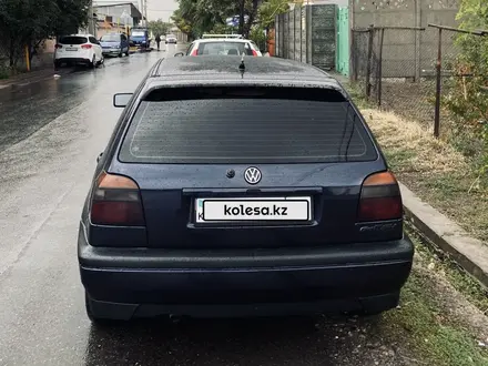 Volkswagen Golf 1997 года за 1 500 000 тг. в Тараз – фото 4