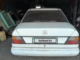 Mercedes-Benz E 200 1988 года за 700 000 тг. в Караганда – фото 4