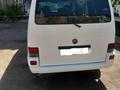 Volkswagen Caravelle 1998 года за 4 400 000 тг. в Караганда – фото 2