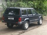 Jeep Cherokee 1993 года за 3 400 000 тг. в Алматы – фото 3