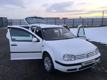 Volkswagen Golf 2008 года за 3 000 000 тг. в Астана