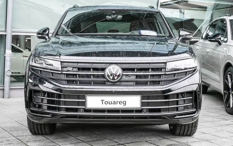 Volkswagen Touareg 2024 годаүшін62 500 000 тг. в Астана