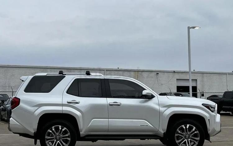 Toyota 4Runner — миниатюра 2