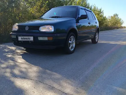 Volkswagen Golf 1994 года за 1 750 000 тг. в Караганда