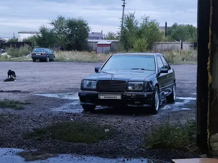 Mercedes-Benz E 230 1992 года за 2 000 000 тг. в Караганда