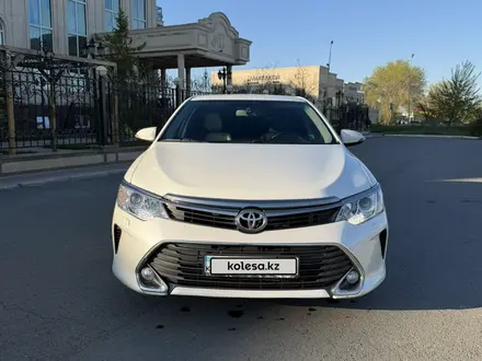 Toyota Camry 2015 года за 11 500 000 тг. в Уральск – фото 13