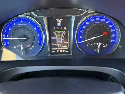 Toyota Camry 2015 года за 11 500 000 тг. в Уральск – фото 15