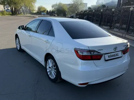 Toyota Camry 2015 года за 11 500 000 тг. в Уральск – фото 3