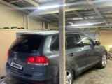 Volkswagen Touareg 2004 годаfor4 200 000 тг. в Алматы – фото 4