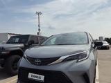 Toyota Sienna 2022 года за 8 900 000 тг. в Астана