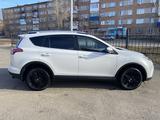 Toyota RAV4 2018 годаүшін13 500 000 тг. в Усть-Каменогорск