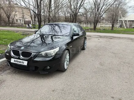 BMW 525 2005 года за 6 300 000 тг. в Алматы – фото 2
