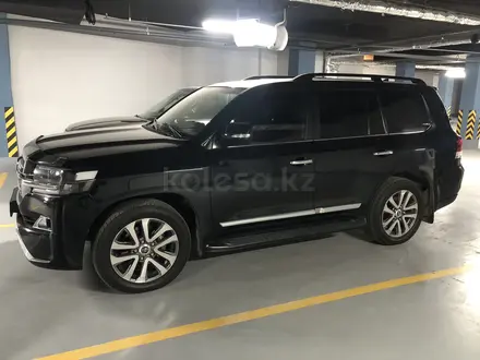 Toyota Land Cruiser 2017 года за 33 000 000 тг. в Алматы – фото 3