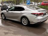 Toyota Camry 2018 года за 16 700 000 тг. в Алматы – фото 5