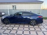 Kia Optima 2018 года за 8 000 000 тг. в Атырау – фото 2
