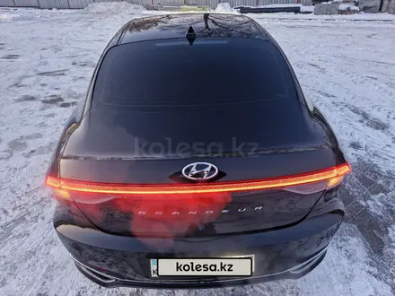 Hyundai Grandeur 2022 года за 12 199 000 тг. в Алматы – фото 14