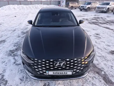 Hyundai Grandeur 2022 года за 12 199 000 тг. в Алматы – фото 27