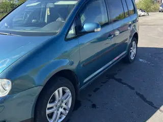 Volkswagen Touran, 2003
