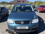 Volkswagen Touran 2003 года за 3 500 000 тг. в Костанай – фото 2