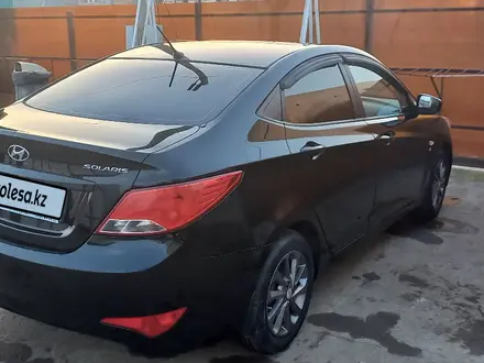 Hyundai Solaris 2014 года за 5 200 000 тг. в Уральск – фото 4