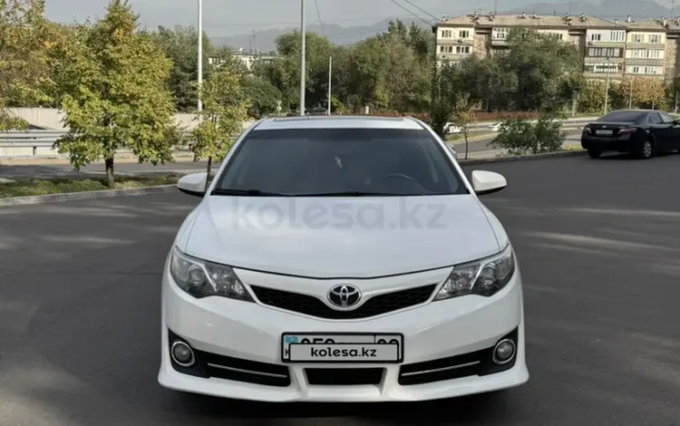 Toyota Camry 2014 года за 8 000 000 тг. в Алматы