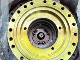Бортовой редуктор хода с гидромотором TM40 в сборе (универсальный) для экск за 1 217 000 тг. в Актобе