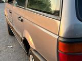 Volkswagen Passat 1990 годаүшін1 500 000 тг. в Шымкент – фото 4