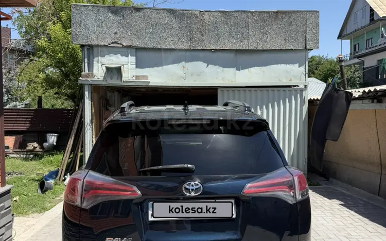 Toyota RAV4 2018 года за 10 700 000 тг. в Алматы