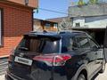 Toyota RAV4 2018 года за 10 700 000 тг. в Алматы – фото 2