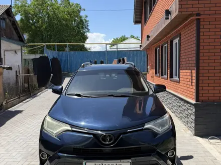 Toyota RAV4 2018 года за 10 700 000 тг. в Алматы – фото 6