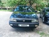 Volkswagen Passat 1993 года за 1 530 000 тг. в Шымкент