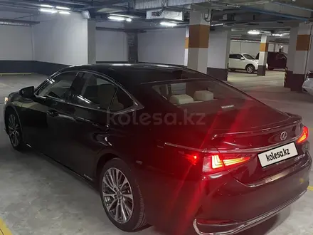 Lexus ES 250 2019 года за 18 000 000 тг. в Алматы – фото 15