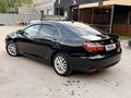 Toyota Camry 2015 года за 11 100 000 тг. в Костанай – фото 3