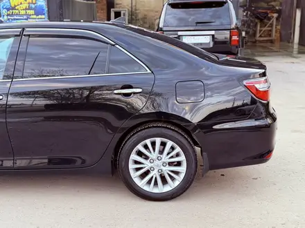 Toyota Camry 2015 года за 11 100 000 тг. в Костанай – фото 28