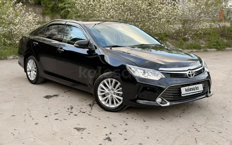 Toyota Camry 2015 года за 11 100 000 тг. в Костанай