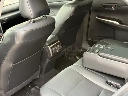 Toyota Camry 2015 года за 11 100 000 тг. в Костанай – фото 49
