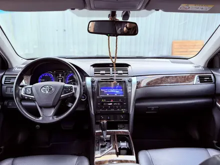 Toyota Camry 2015 года за 11 100 000 тг. в Костанай – фото 65