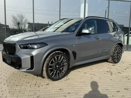 BMW X5 XDrive 40i 2025 года за 72 248 000 тг. в Актобе