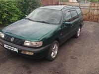 Volkswagen Passat 1996 годаүшін2 500 000 тг. в Астана