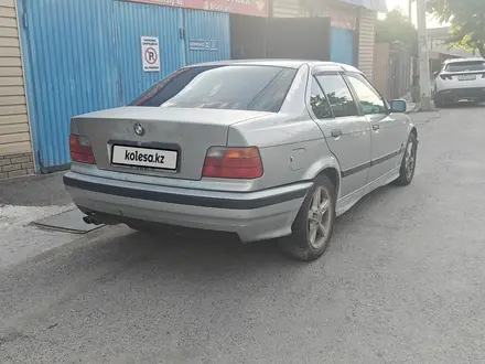 BMW 328 1996 года за 1 500 000 тг. в Алматы – фото 2