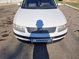 Volkswagen Passat 1997 годаүшін1 200 000 тг. в Талдыкорган