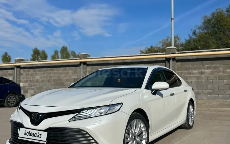 Toyota Camry 2019 годаүшін15 500 000 тг. в Актобе