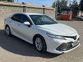 Toyota Camry 2019 года за 15 500 000 тг. в Актобе – фото 3