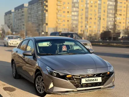Hyundai Elantra 2021 года за 7 450 000 тг. в Астана