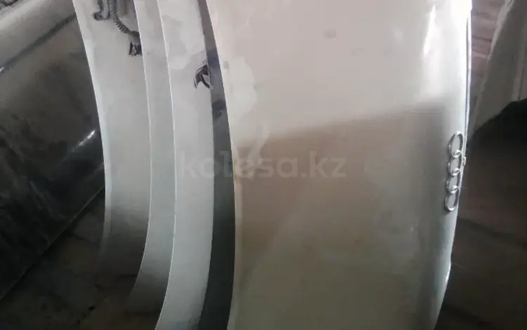 Крышка багажника а6 с5 за 25 000 тг. в Алматы