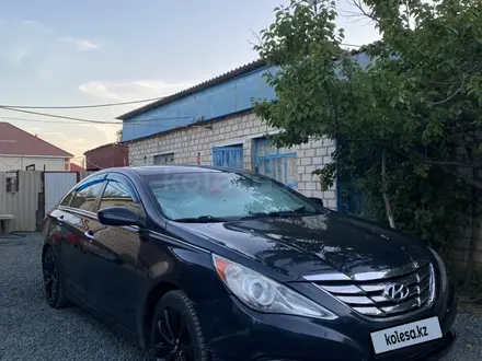 Hyundai Sonata 2013 года за 5 500 000 тг. в Актобе – фото 2