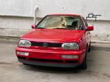 Volkswagen Golf 1996 годаүшін2 750 000 тг. в Алматы