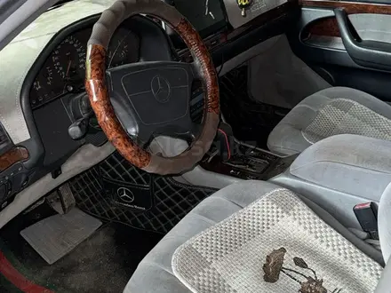 Mercedes-Benz S 320 1996 года за 2 300 000 тг. в Алматы – фото 3