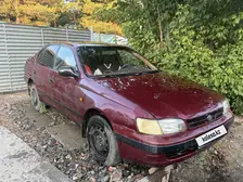 Toyota Carina E, 1994